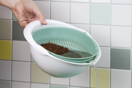 Дуршлаг 1,7л с миской фисташковый М1129/10шт/М-пласт 